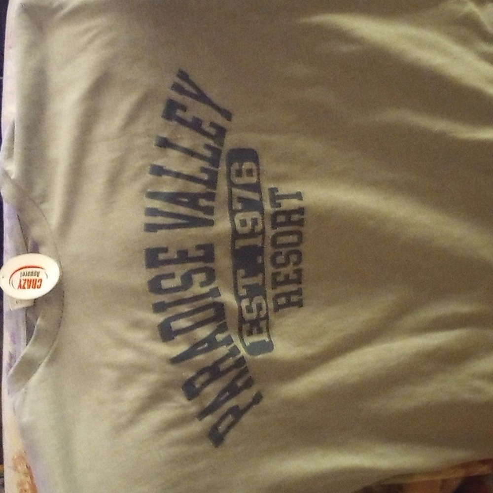 NWT L Crazy Appeal  s/s T-shirt